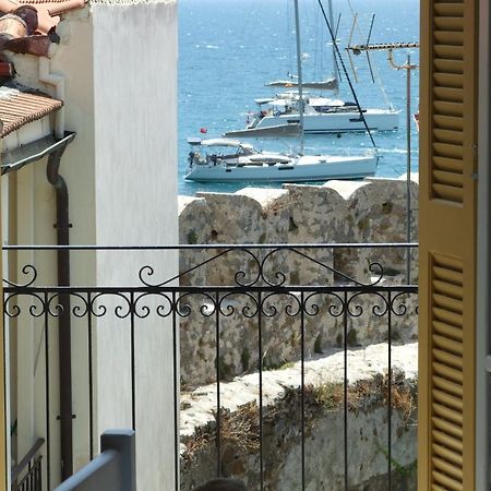 Nafpaktos Apartment And Studios In Port Exterior foto