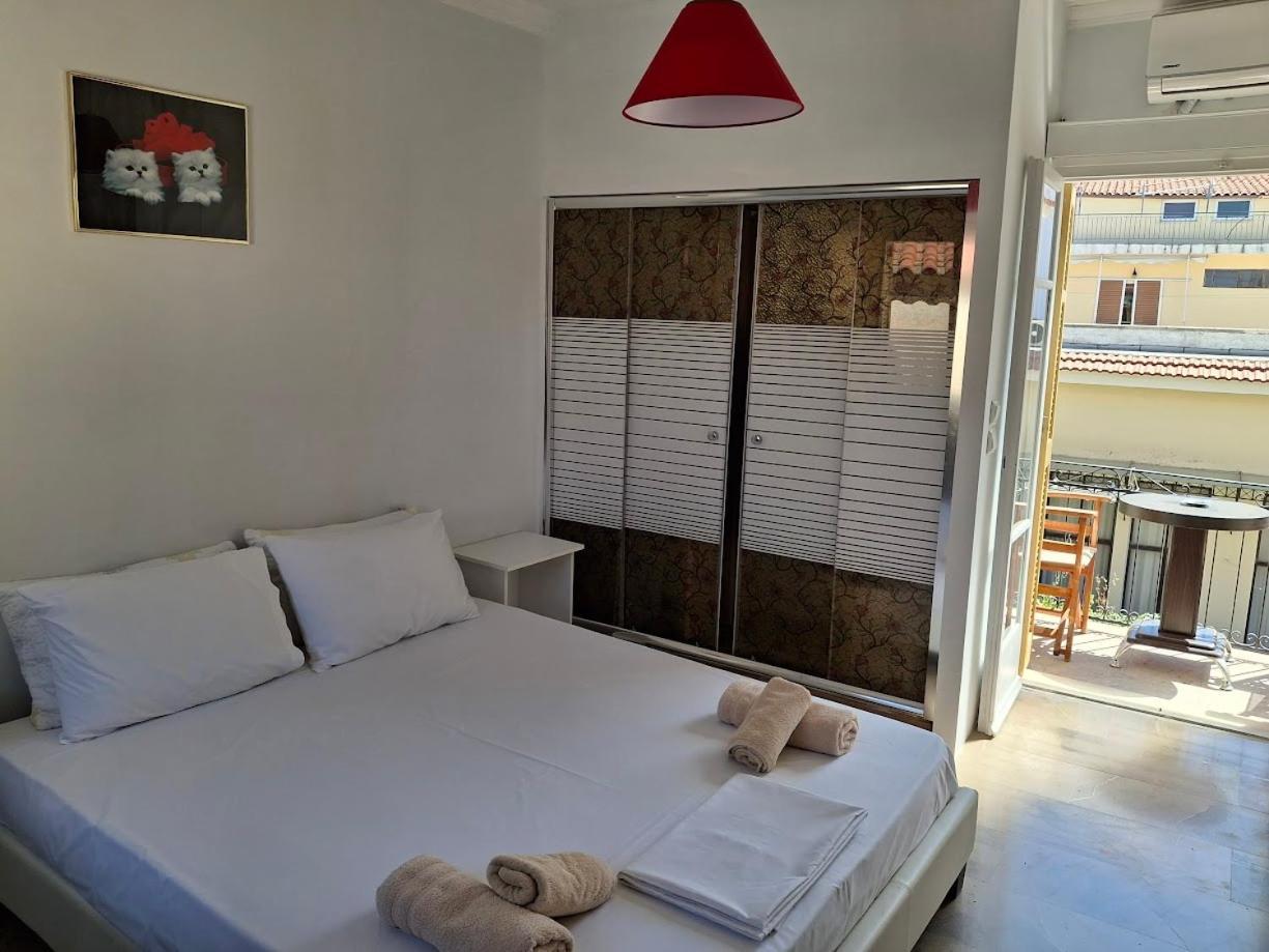Nafpaktos Apartment And Studios In Port Habitación foto